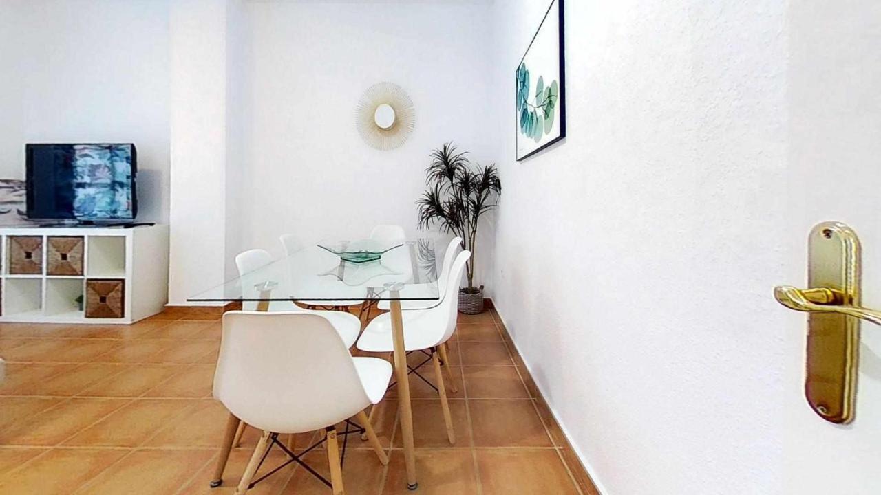 סהרה דה לוס אטונס Coqueto Y Practico Apartamento En Pueblo De Zahara מראה חיצוני תמונה